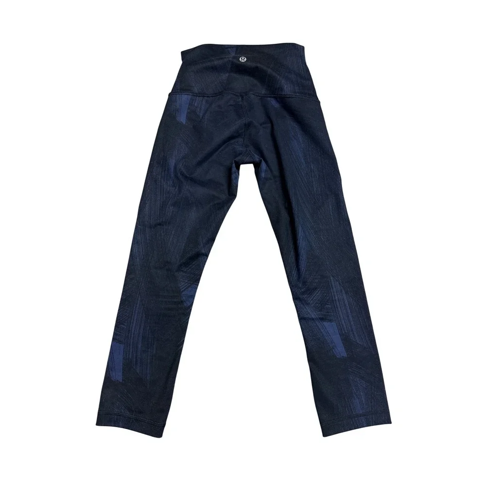 Lululemon High Rise Crop Leggings Navy Blue Black Abstract‎ Print Size 4